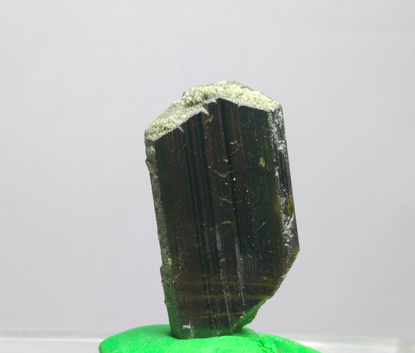 ARSAA GEMS AND MINERALSNatural clear aesthetic 5.2 gram Beautiful perfectly terminated pleochroic epidote crystal - Premium  from ARSAA GEMS AND MINERALS - Just $25.00! Shop now at ARSAA GEMS AND MINERALS