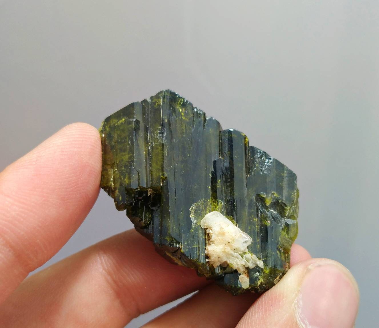 ARSAA GEMS AND MINERALSNatural aesthetic Beautiful 26 grams perfectly terminated green epidote crystal - Premium  from ARSAA GEMS AND MINERALS - Just $90.00! Shop now at ARSAA GEMS AND MINERALS