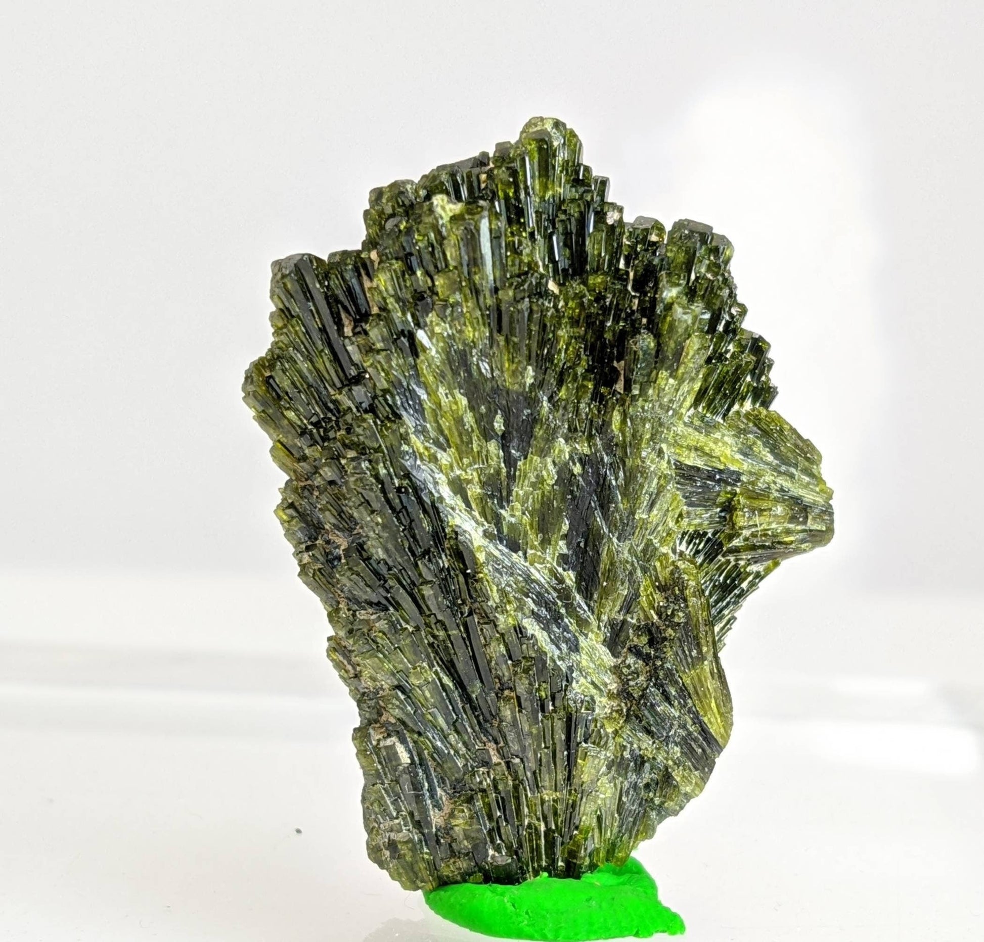 ARSAA GEMS AND MINERALSNatural green spray epidote crystal from Balochistan Pakistan, weight 11.7 grams - Premium  from ARSAA GEMS AND MINERALS - Just $20.00! Shop now at ARSAA GEMS AND MINERALS